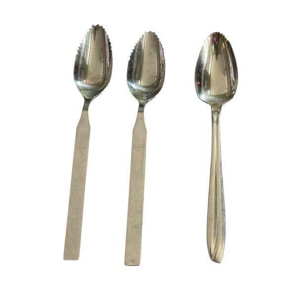 Stainless Steel Serrated Grapefruit Fruit Spoons (3) American Stainless + Japan - Picture 1 of 7